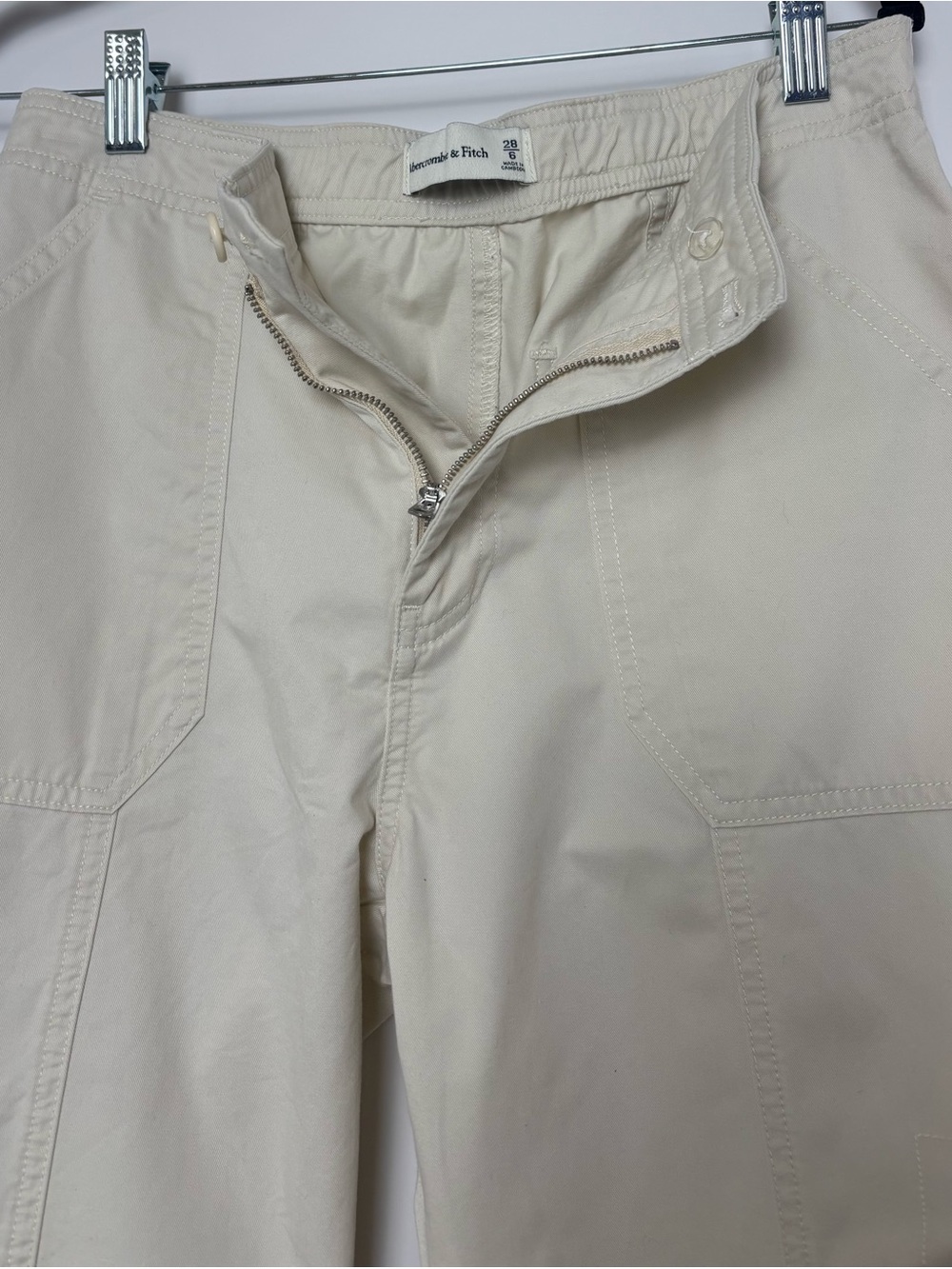 Abercrombie & Fitch Light Beige Wide Leg Cargo Pants - Picture 7 of 10